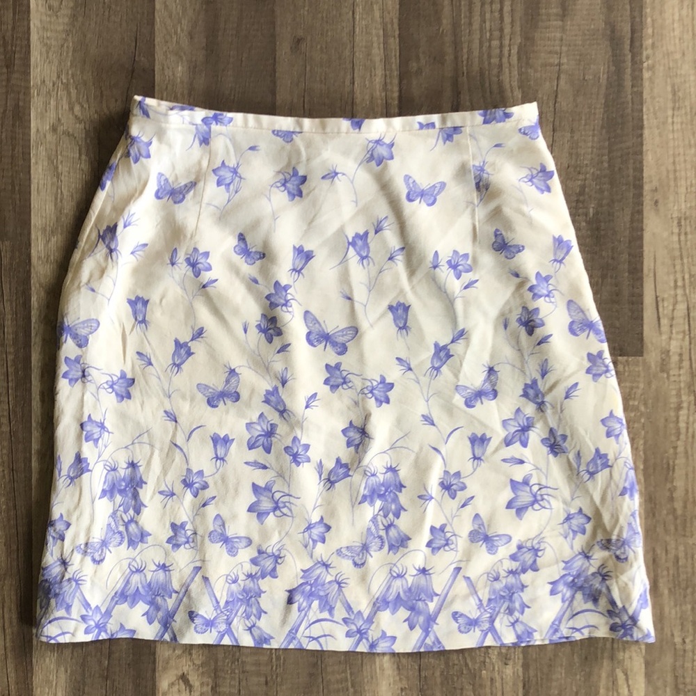 Escada Ivory and Blue Floral and Butterfly Mini Silk Skirt 36 - Picture 2 of 9
